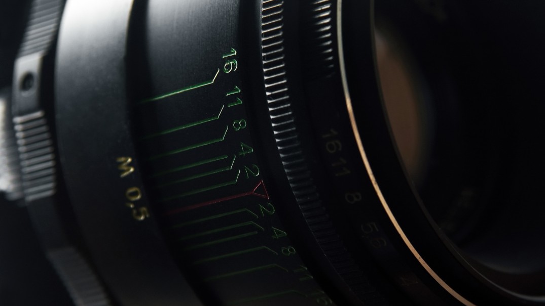 telephoto macro lens