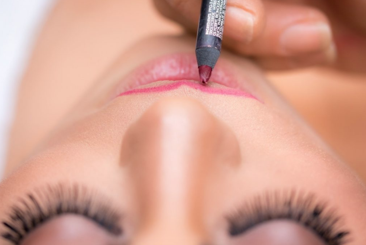 10 Game-Changing Makeup Hacks
